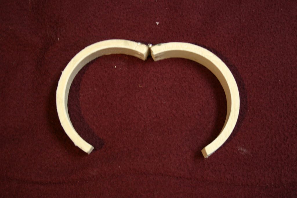 Attached Hinge 1